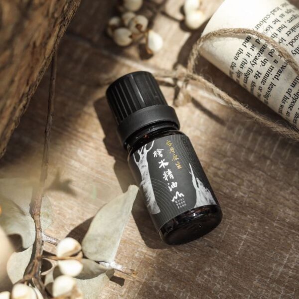 台灣原生檜木精油10ml (滴瓶)